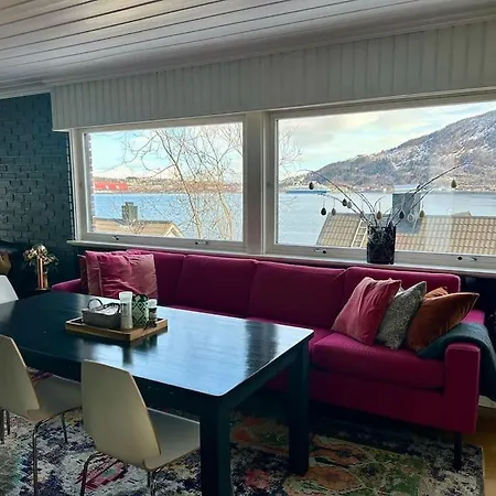 Holiday home Trollhaugen *